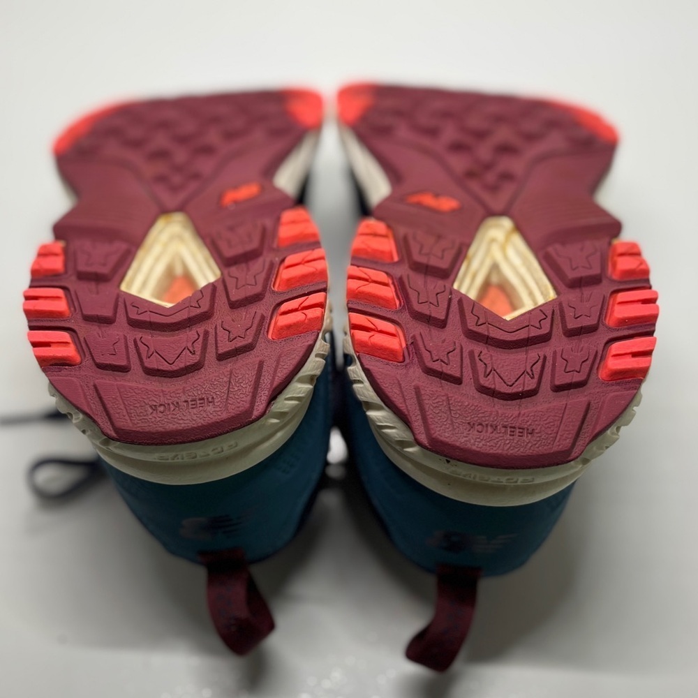 New Balance 510 youth trail running shoe in Navy and Pink size 4.5Y - Picture 9 of 12